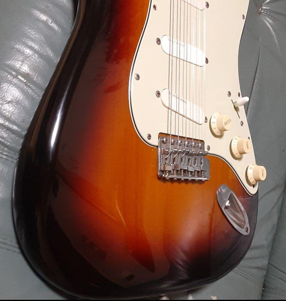 フェンダージャパン？コンポーネントストラトモデル