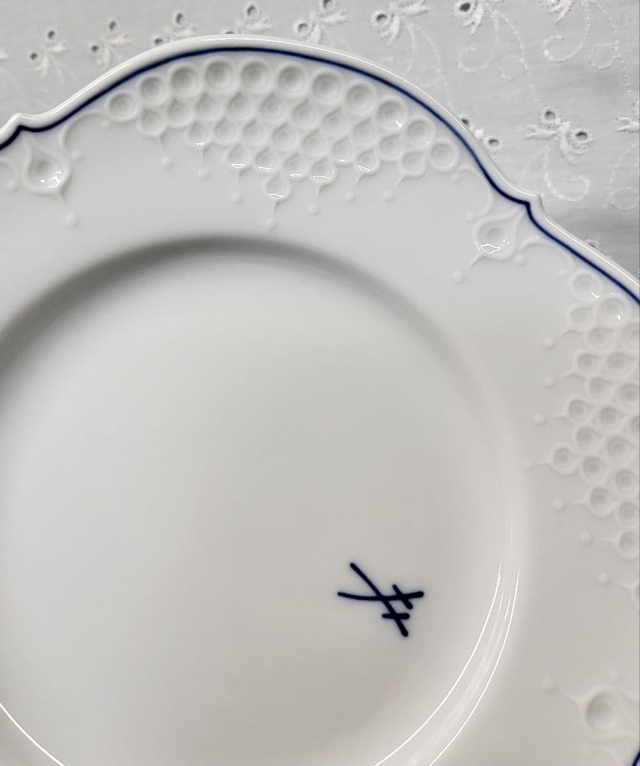 未使用✴️マイセン ホワイトレリーフ プレート 皿✨双剣マーク