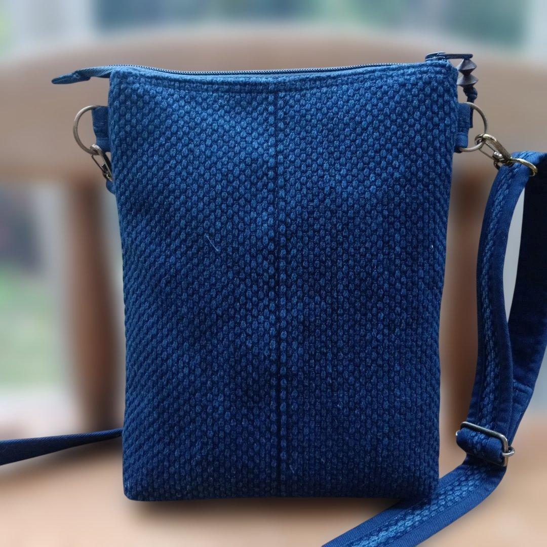 ショルダーバッグ　ハンドメイド　古布藍染二重剣道着リメイク