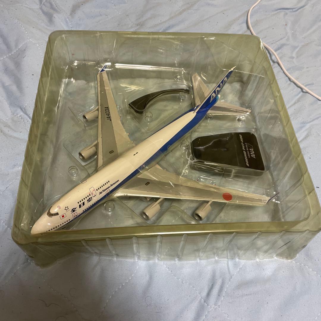 希少ANA ボーイング747 モデル 1/200