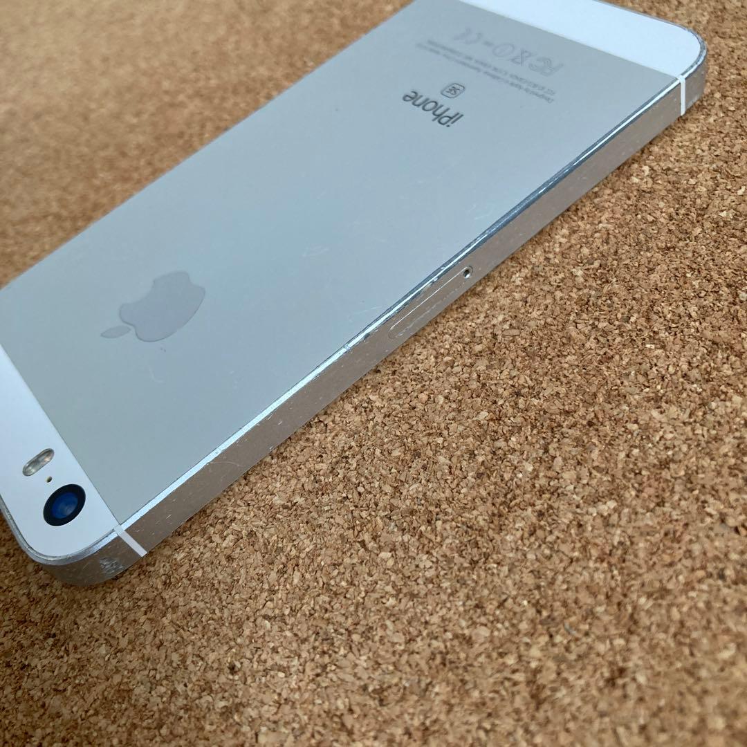 868【早い者勝ち】iPhoneSE 32GB SIMフリー☆