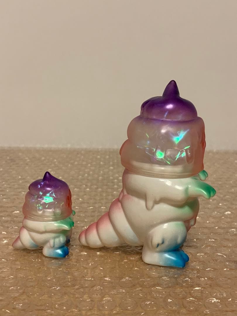 アートジャンキー とぐろ怪獣シットン&ミニシットン 頭部 クリア オーロラ