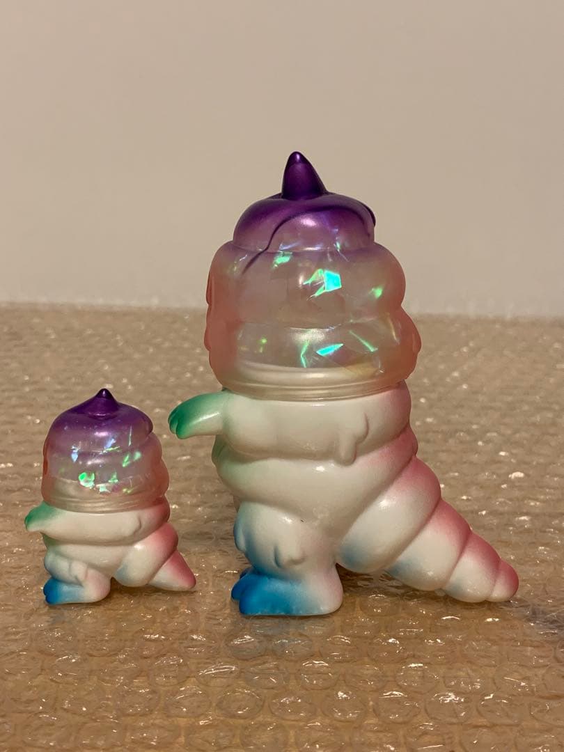 アートジャンキー とぐろ怪獣シットン&ミニシットン 頭部 クリア オーロラ