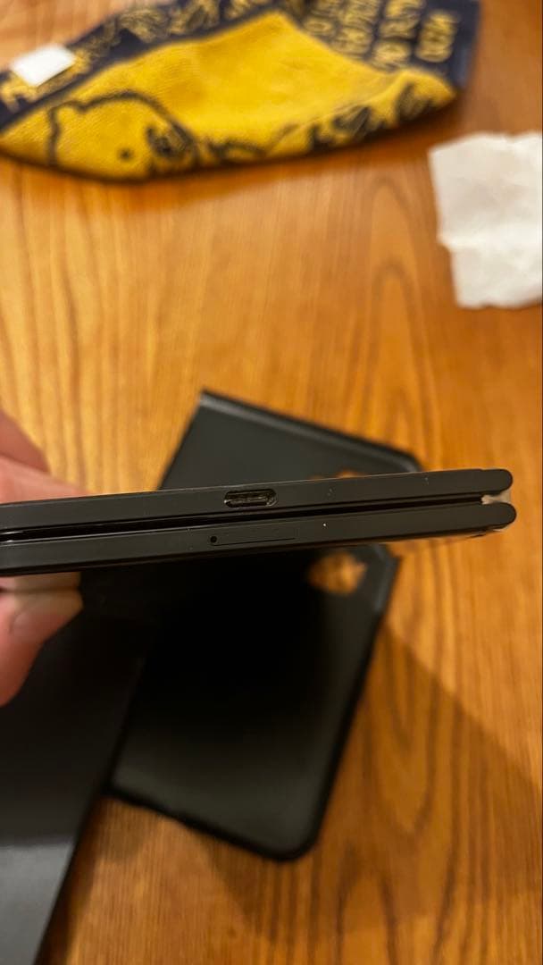 Microsoft Surface Duo 2 ブラック　カバー付き
