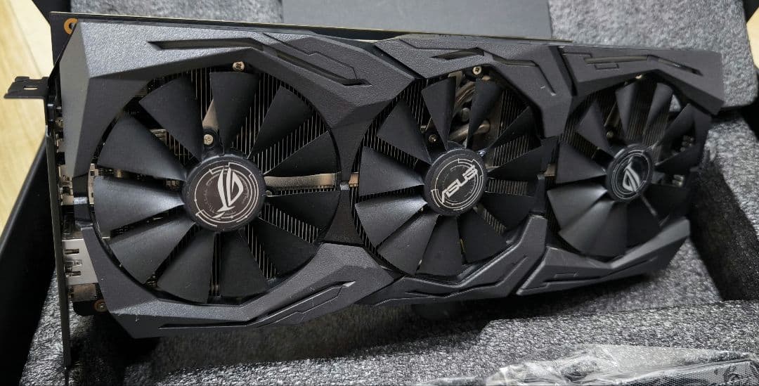 グラフィックボード・グラボ・ビデオカード ASUS ROG STRIX GAMING GeForce RTX 2070