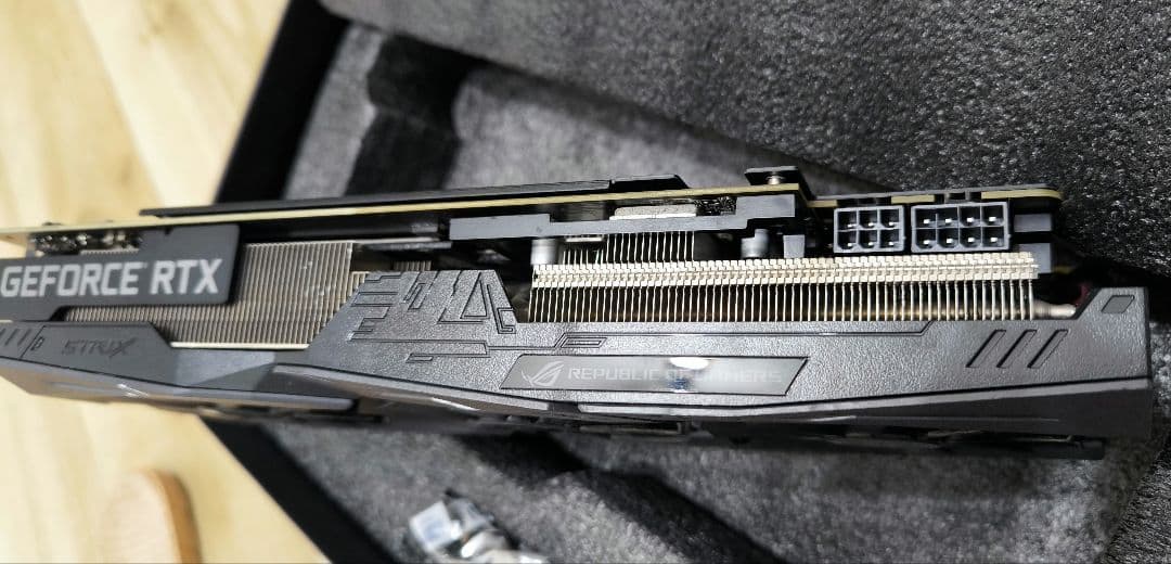 グラフィックボード・グラボ・ビデオカード ASUS ROG STRIX GAMING GeForce RTX 2070