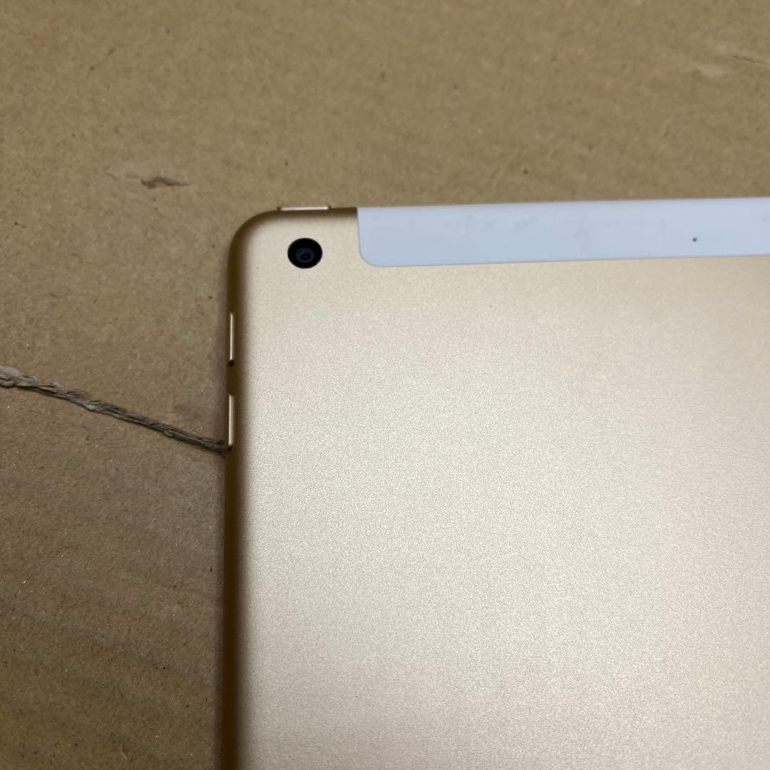 訳ありiPad (第５世代) Wi-Fi + Cellular 128ゴールド