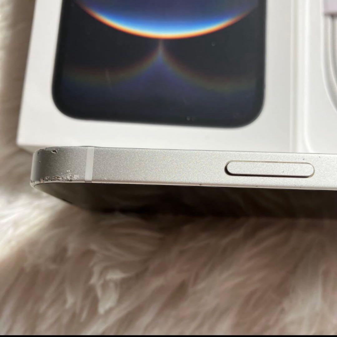 【完動品】iPhone 16e 256GB SIMフリー 【すぐ発送】