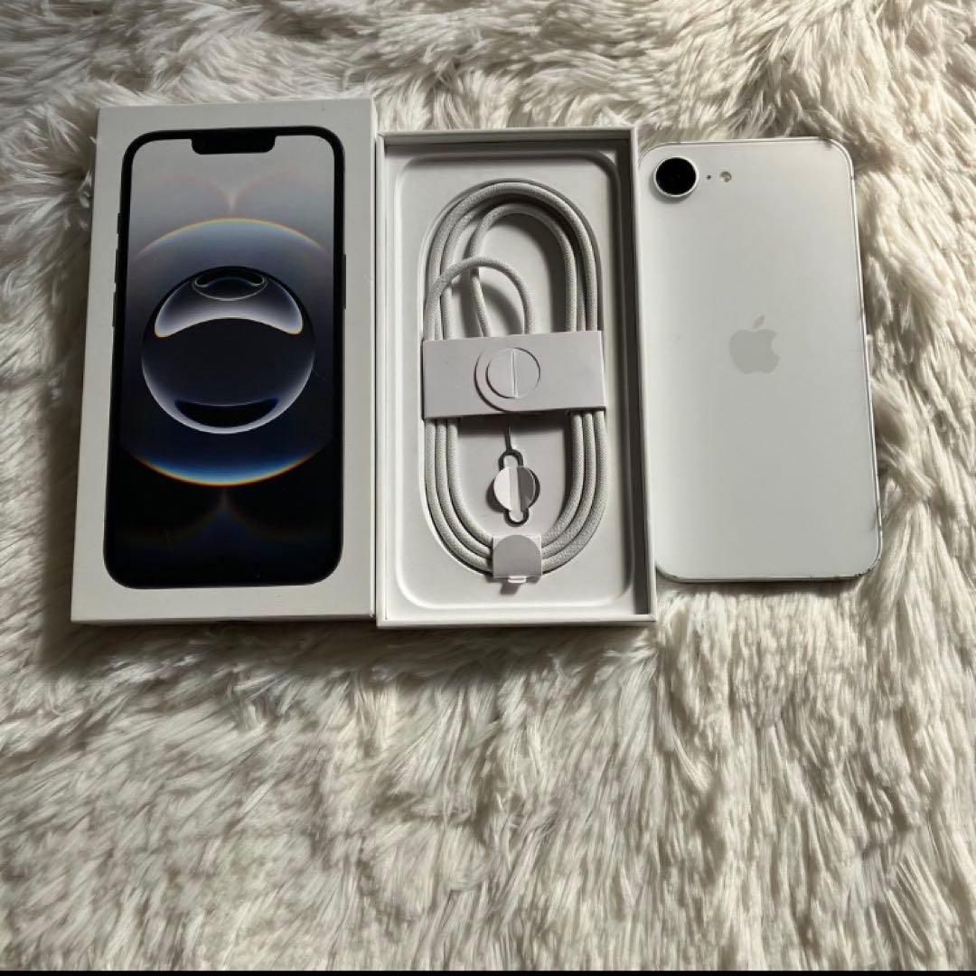 【完動品】iPhone 16e 256GB SIMフリー 【すぐ発送】
