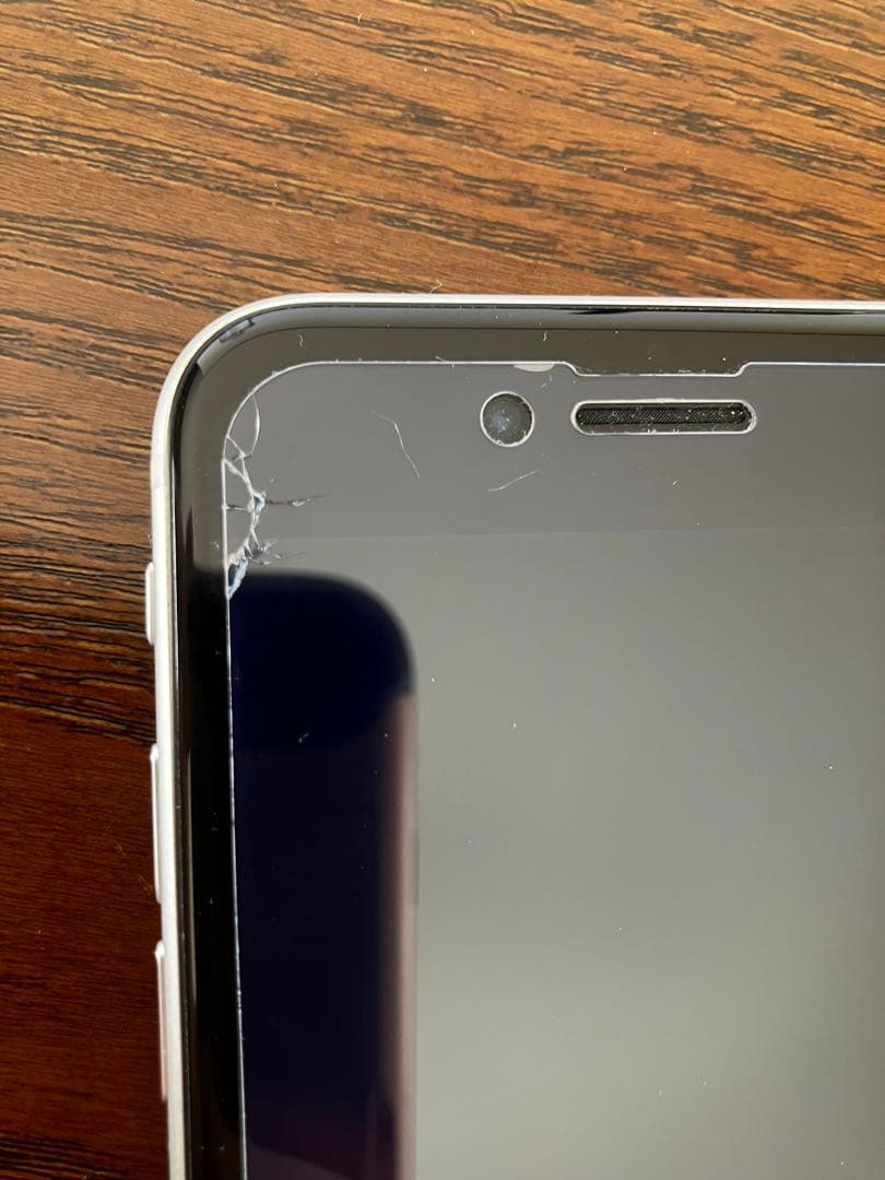 値下げ【美品】Apple iPhone SE 第二世代 2 ホワイト 本体