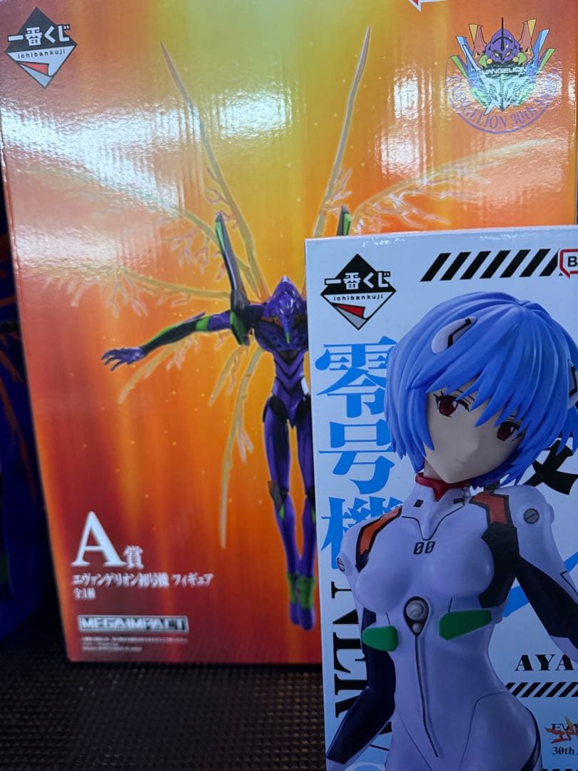 【新品未開封】エヴァ初号機 & 綾波レイ フィギュア 30周年【1番くじ】