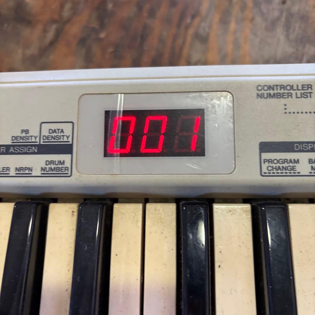 ヤマハ　CBX-K2 MIDIキーボード　通電のみ