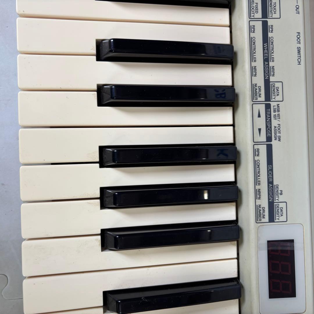 ヤマハ　CBX-K2 MIDIキーボード　通電のみ