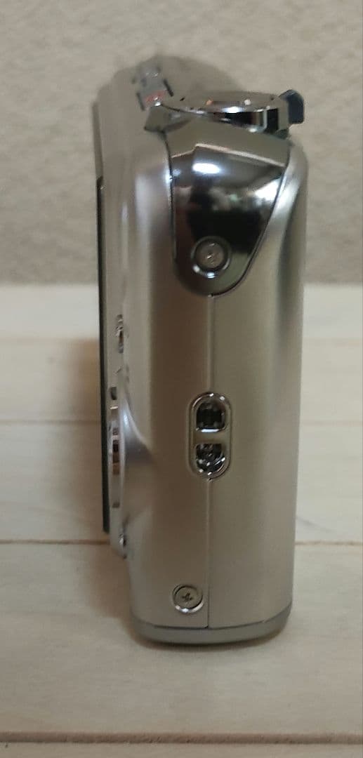 カシオ　EXILIM　EX-Z1200 　デジカメ