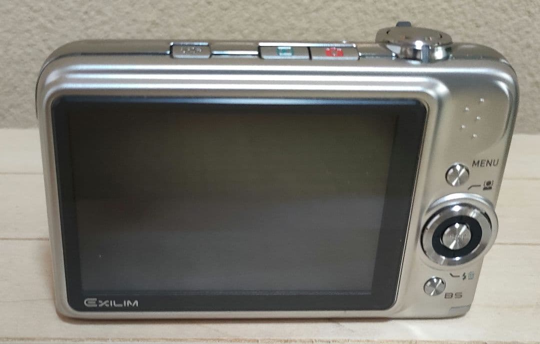 カシオ　EXILIM　EX-Z1200 　デジカメ