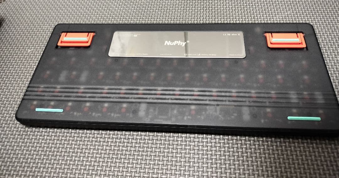 (技適有)Nuphy Air75 V2 cowberry軸 ケース付