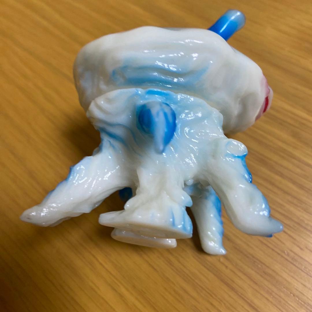 ヤモマーク プニゴン 乳白成型 ソフビ 5438