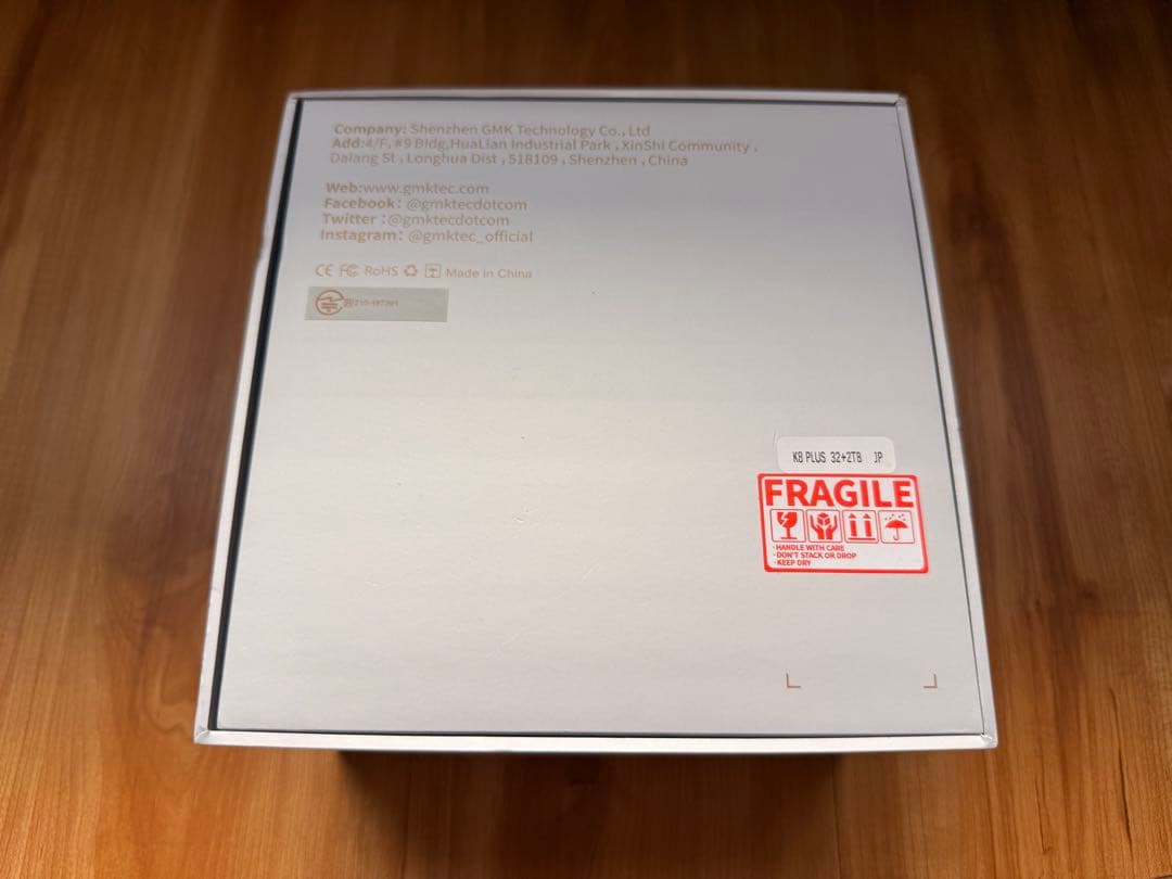 ミニPC GMKtec NucBox K8 Plus R7 8845HS 32GB 2TB