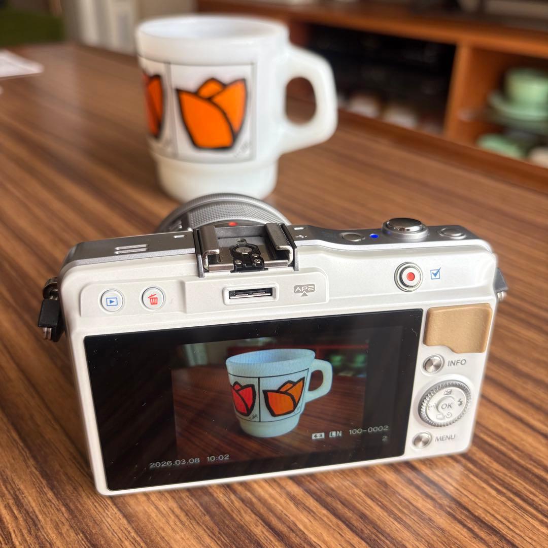 OLYMPUS PEN mini E-PM2 ダブルズームキット