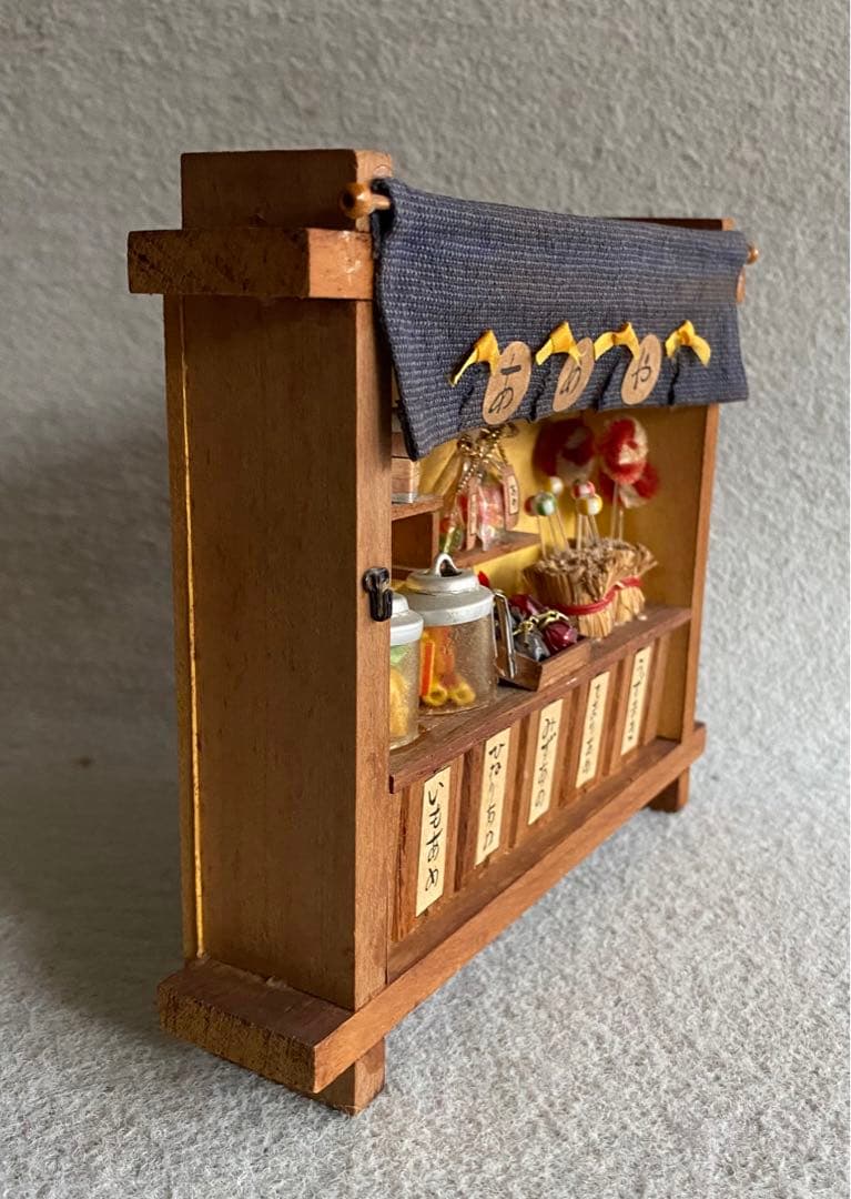 壁掛け・ジオラマ／お菓子屋さん（飴屋さん）