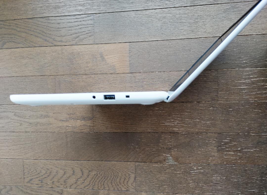 美品　使用26時間 DELL小型ノート Windows11 オフィス2019