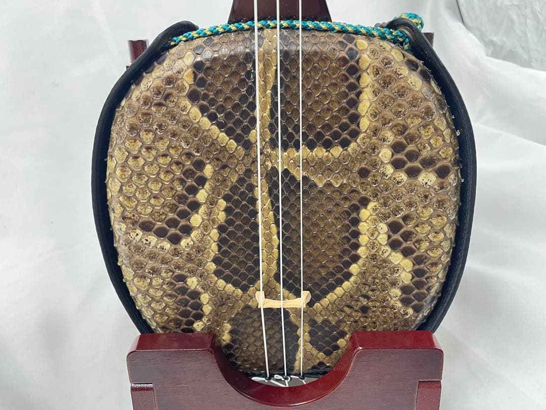 沖縄三線 ゆし木棹 強化張り・蛇皮二重張り