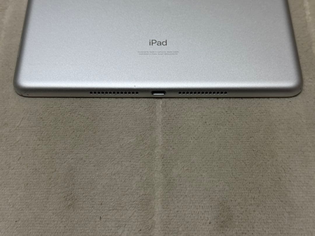 iPad 8世代 128GB Wi-Fi+cellular SIMフリー