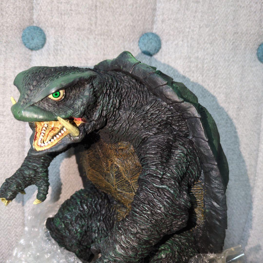 大怪獣空中決戦　ガメラのフィギュア