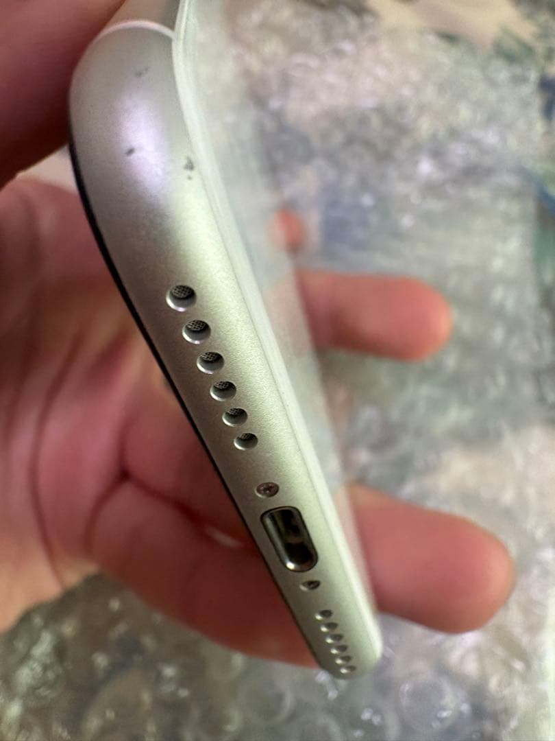 スマートフォン本体 iPhone SE2 64GB