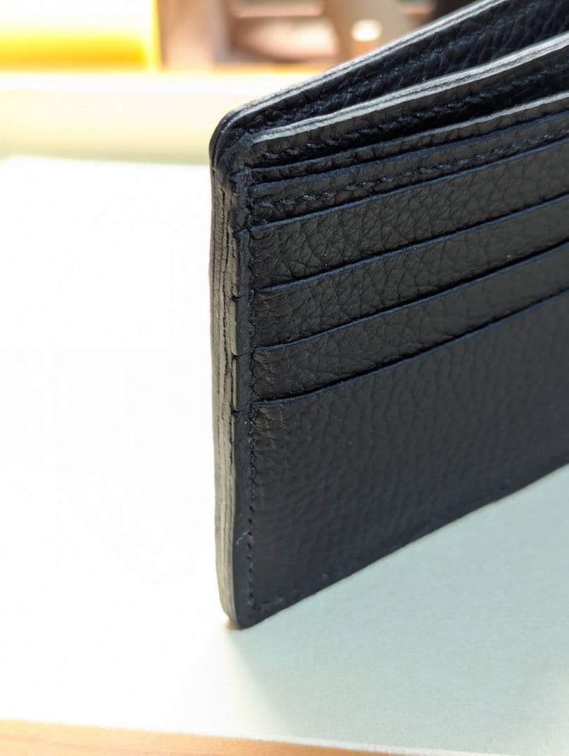 レザークラフト　二つ折り財布