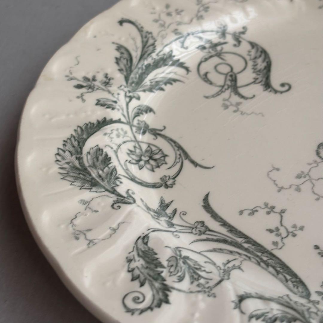 フランスアンティーク ジアンRinceaux レリーフが美しいディナープレート