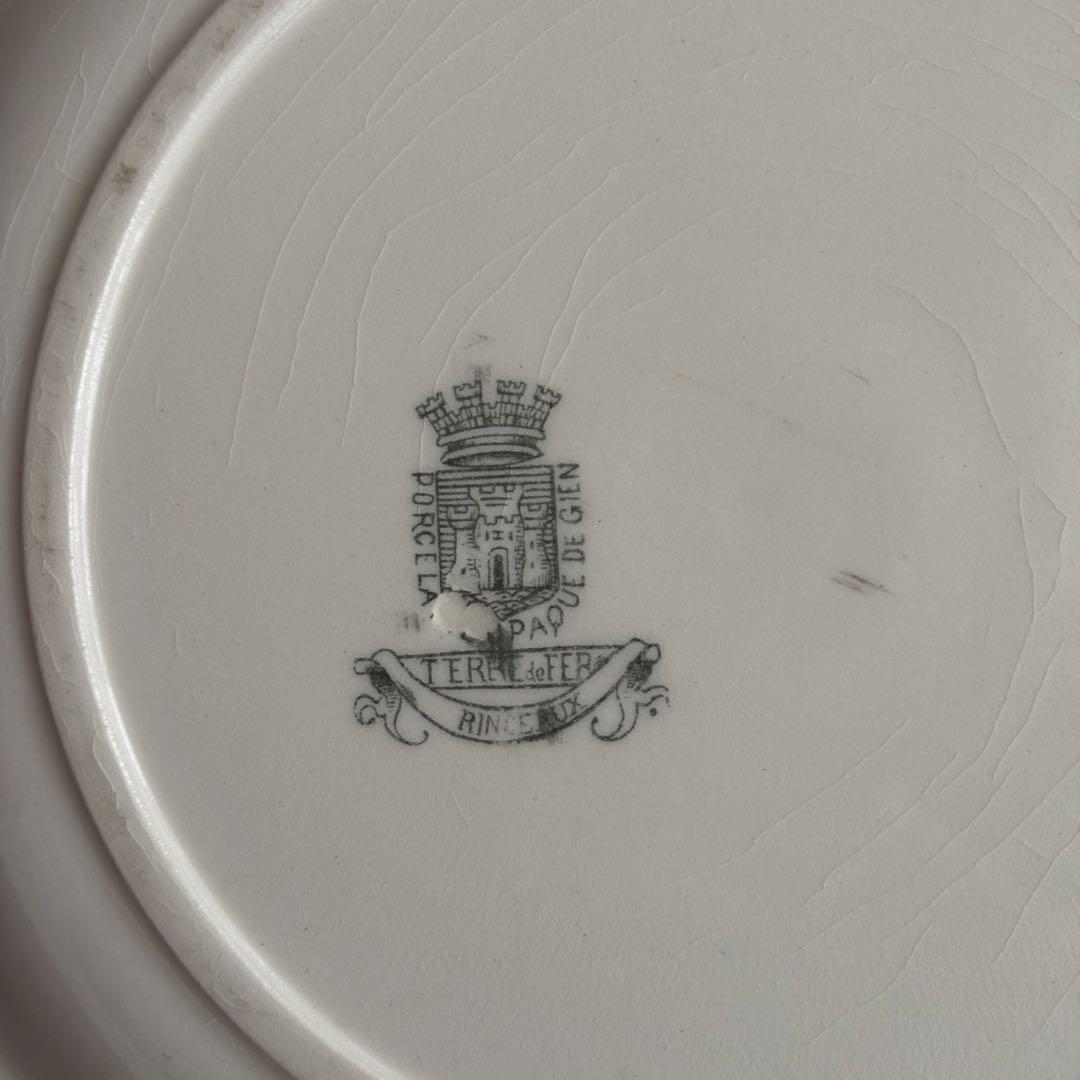 フランスアンティーク ジアンRinceaux レリーフが美しいディナープレート