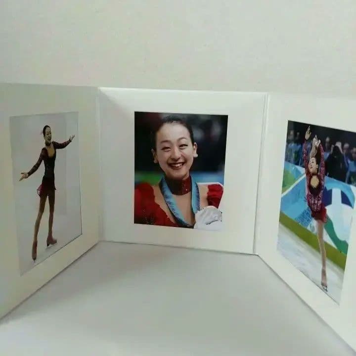 【非売品】バンクーバー五輪2010 浅田真央 直筆サイン&三つ折り記念アルバム