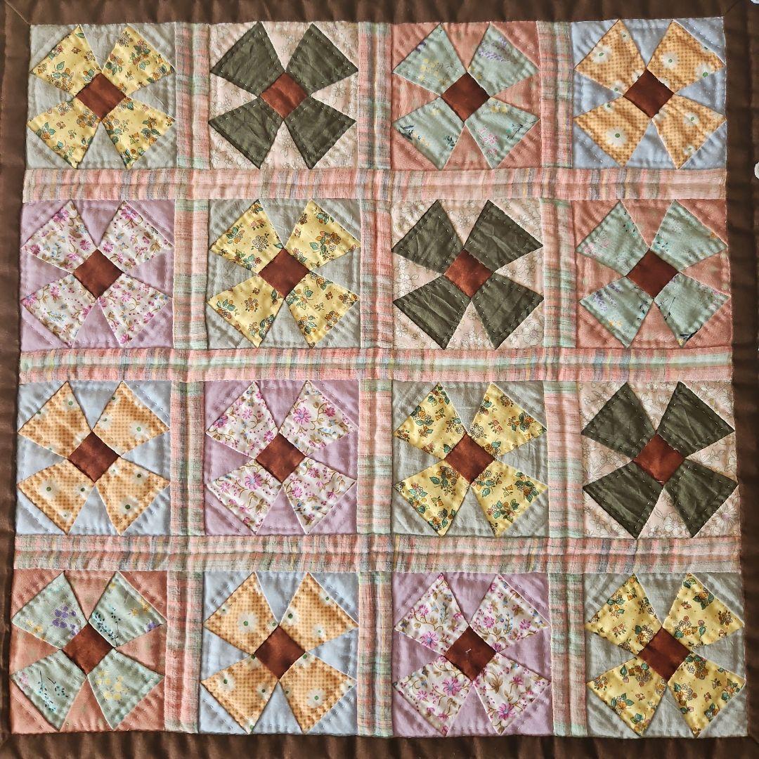 ✨つつみボタン✨パッチワークタペストリー