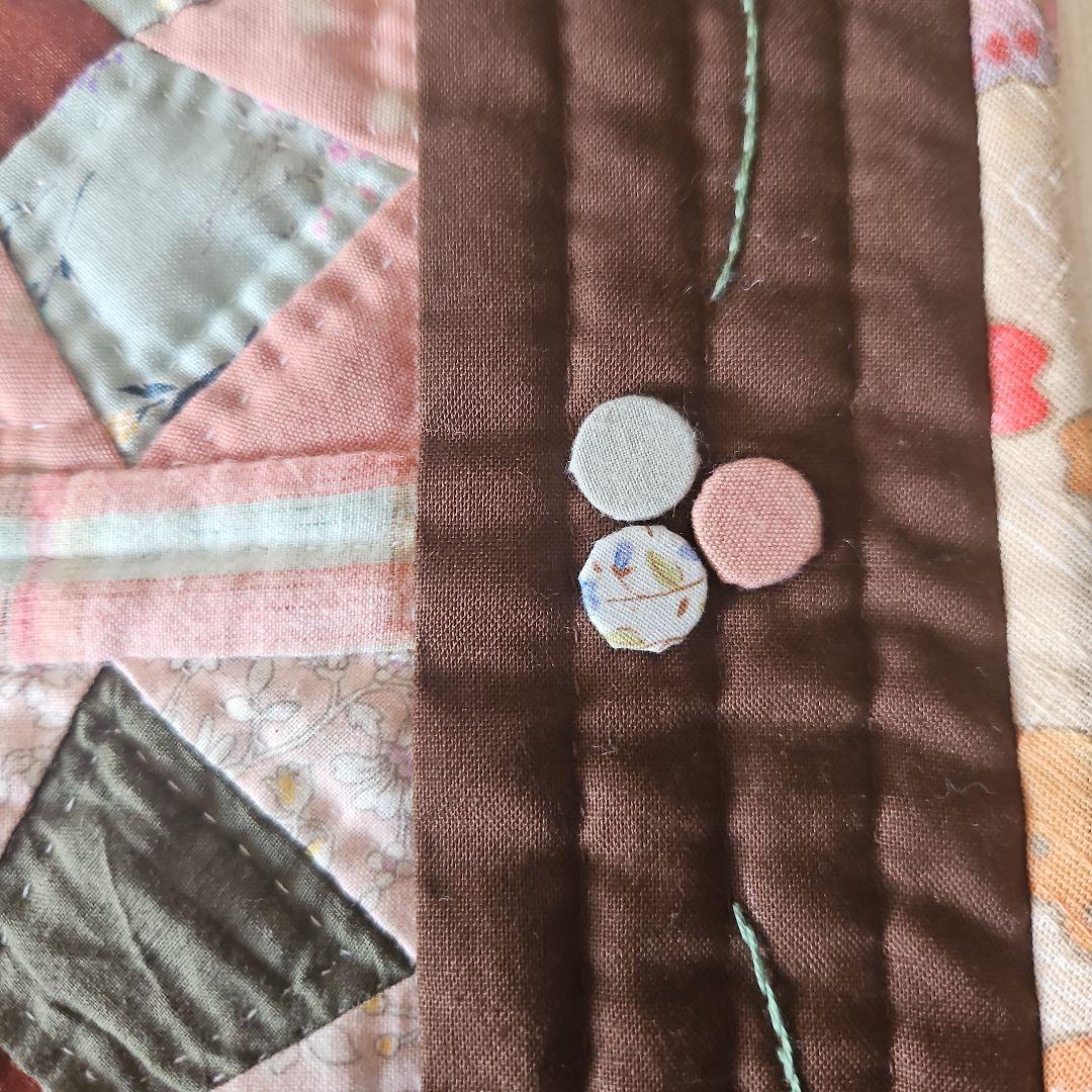 ✨つつみボタン✨パッチワークタペストリー