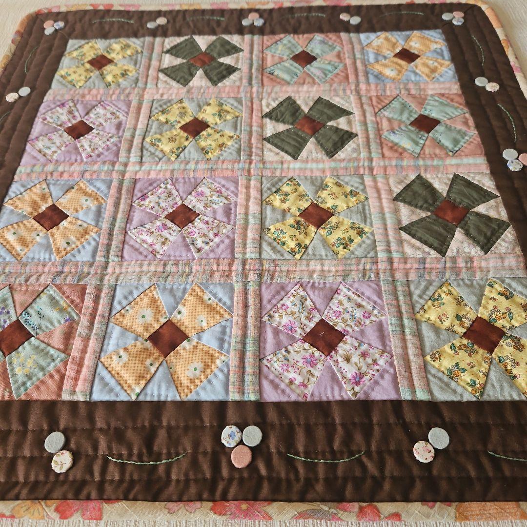 ✨つつみボタン✨パッチワークタペストリー