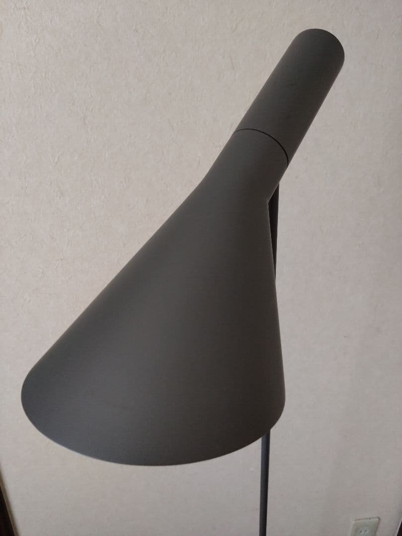 ルイスポールセンLouis Poulsen AJフロアランプ グレー 正規品中古