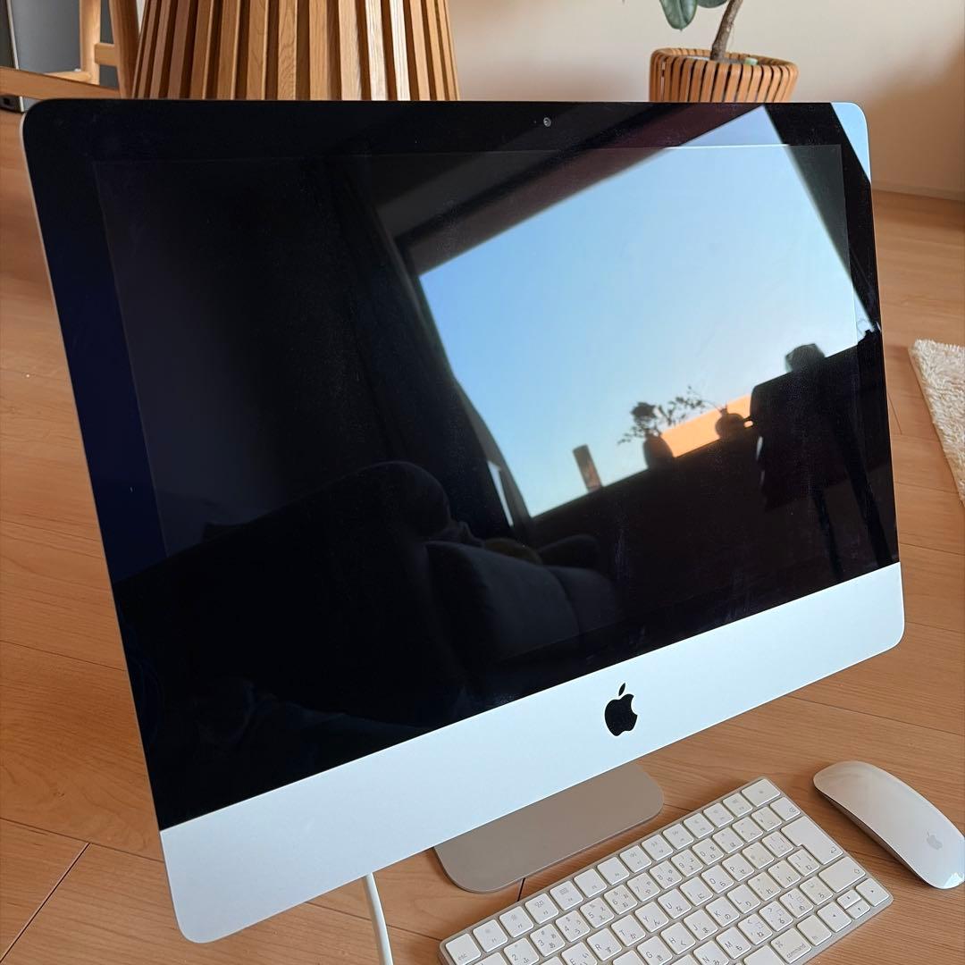 Apple iMac Retina 4K 21.5インチ 2017