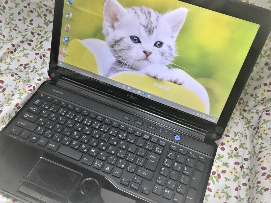 富士通　LIFEBOOK　AH77/G　Core i7　新品SSD　Office