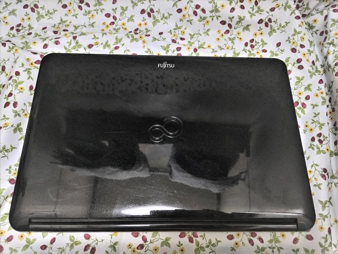 富士通　LIFEBOOK　AH77/G　Core i7　新品SSD　Office