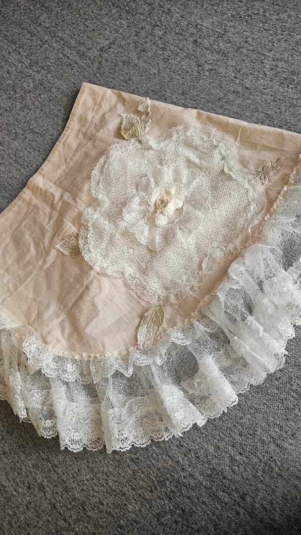 サエラ*ヒスクローネ*前掛けエプロン…*