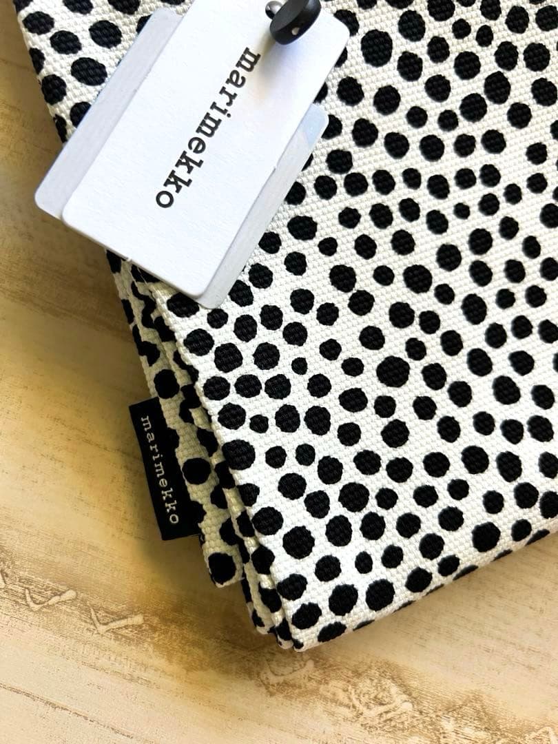 【新品未使用】マリメッコ　marimekko クッションカバー　人気完売品