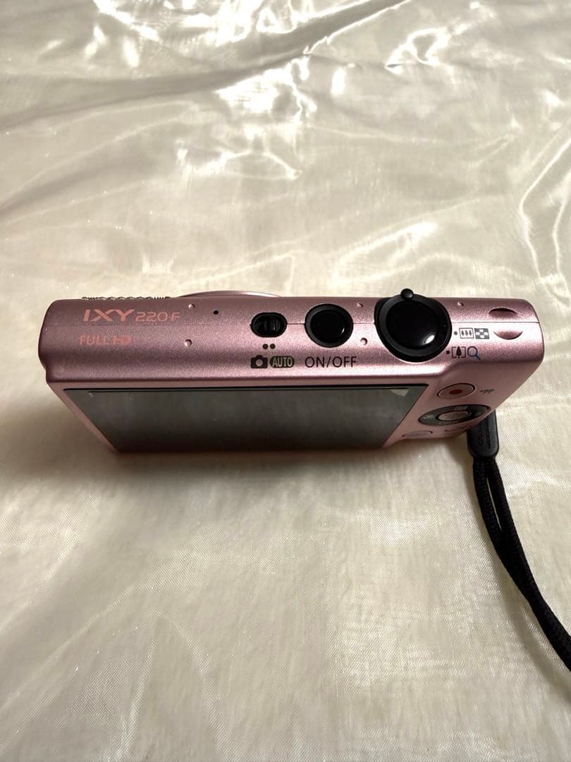 Canon IXY 220F ピンク コンパクトデジカメ バッテリー2個充電器付