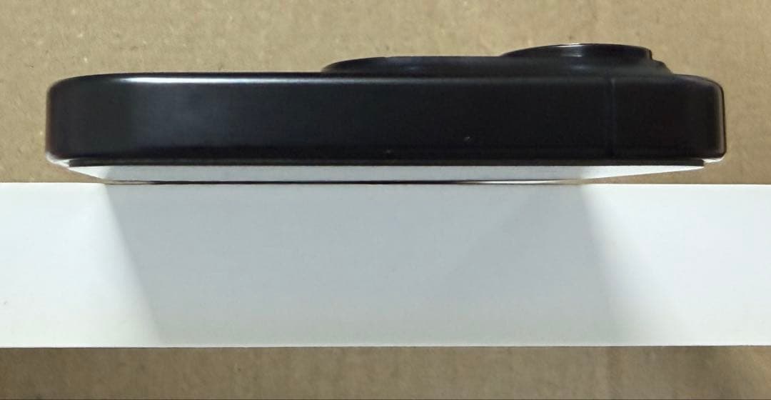 konop！　美品　iPhone 15 Pro 512GB