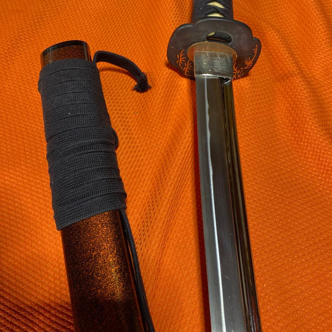 高級居合大刀 黒柄 金塗梅図木瓜黒鍔 梨地呂鞘