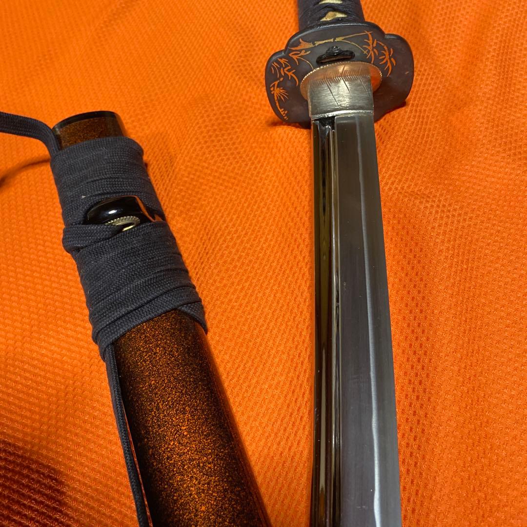 高級居合大刀 黒柄 金塗梅図木瓜黒鍔 梨地呂鞘