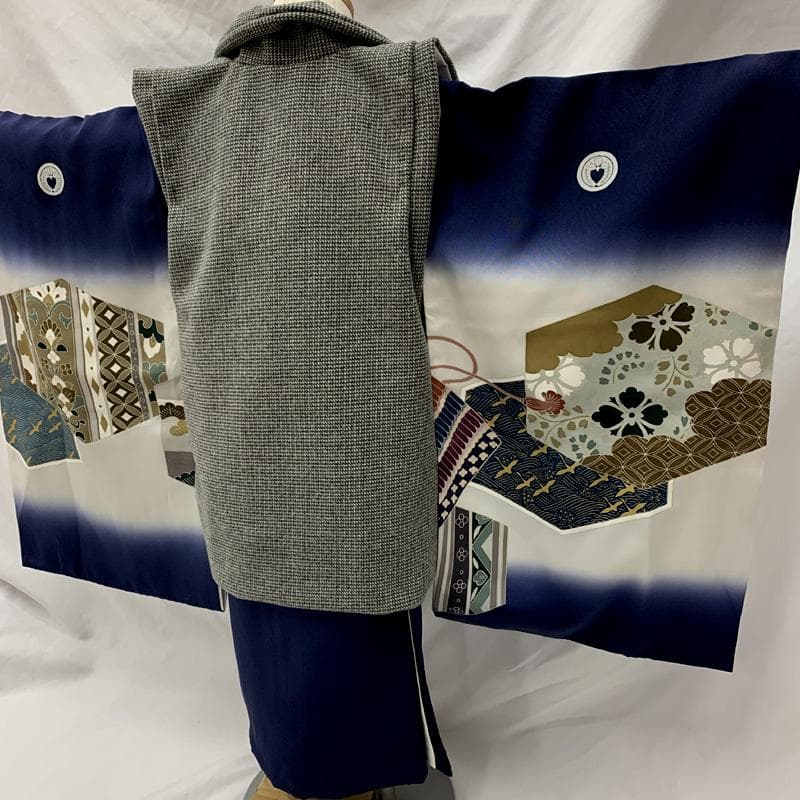 601ab1□七五三 三歳 男児 着物&被布&長襦袢 五つ紋 兜□美品