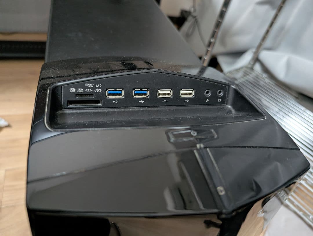 【中古】ミドルタワーPCケース_マザーボード_CPU_メモリ_クーラー_その他