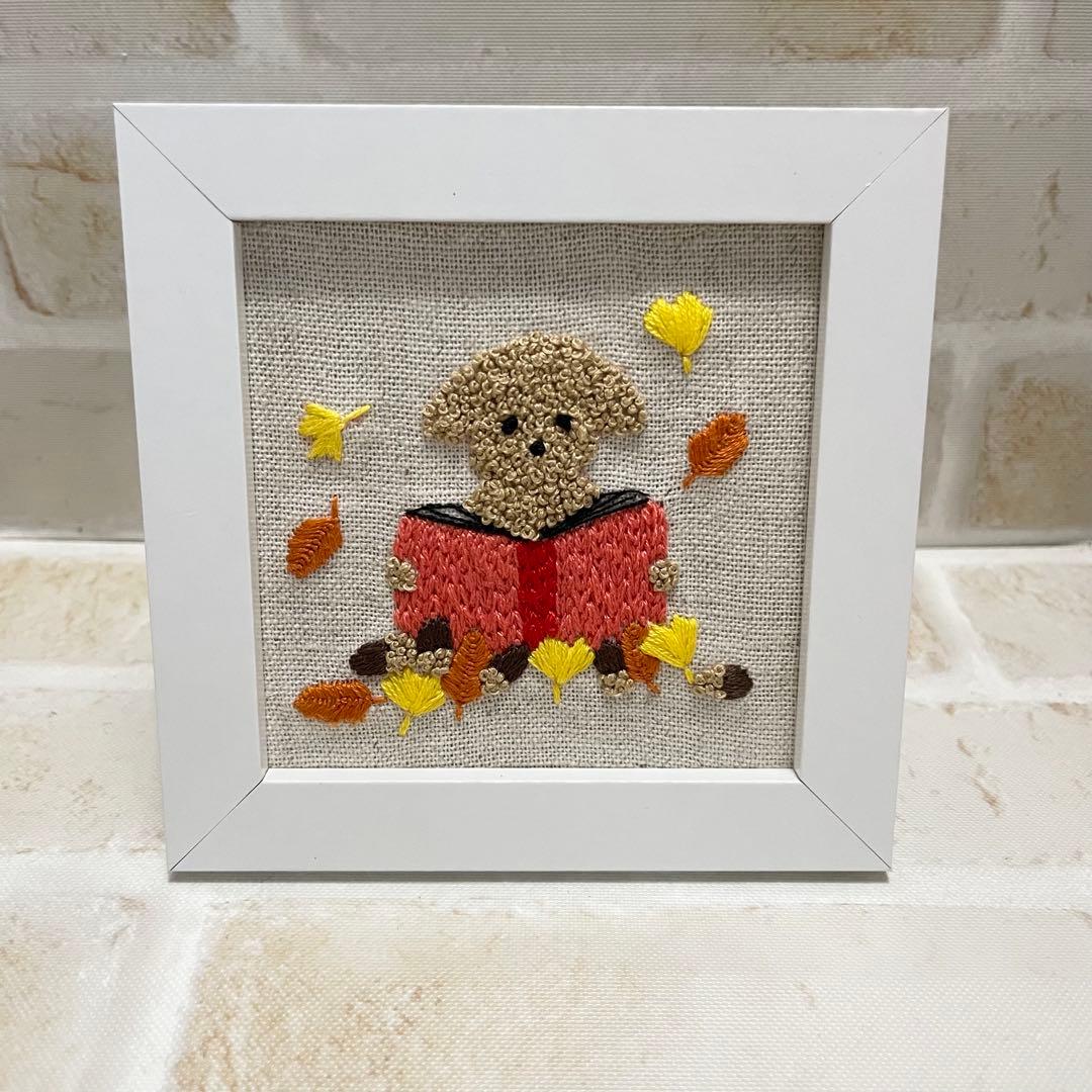 モコママ　刺繍　フレーム