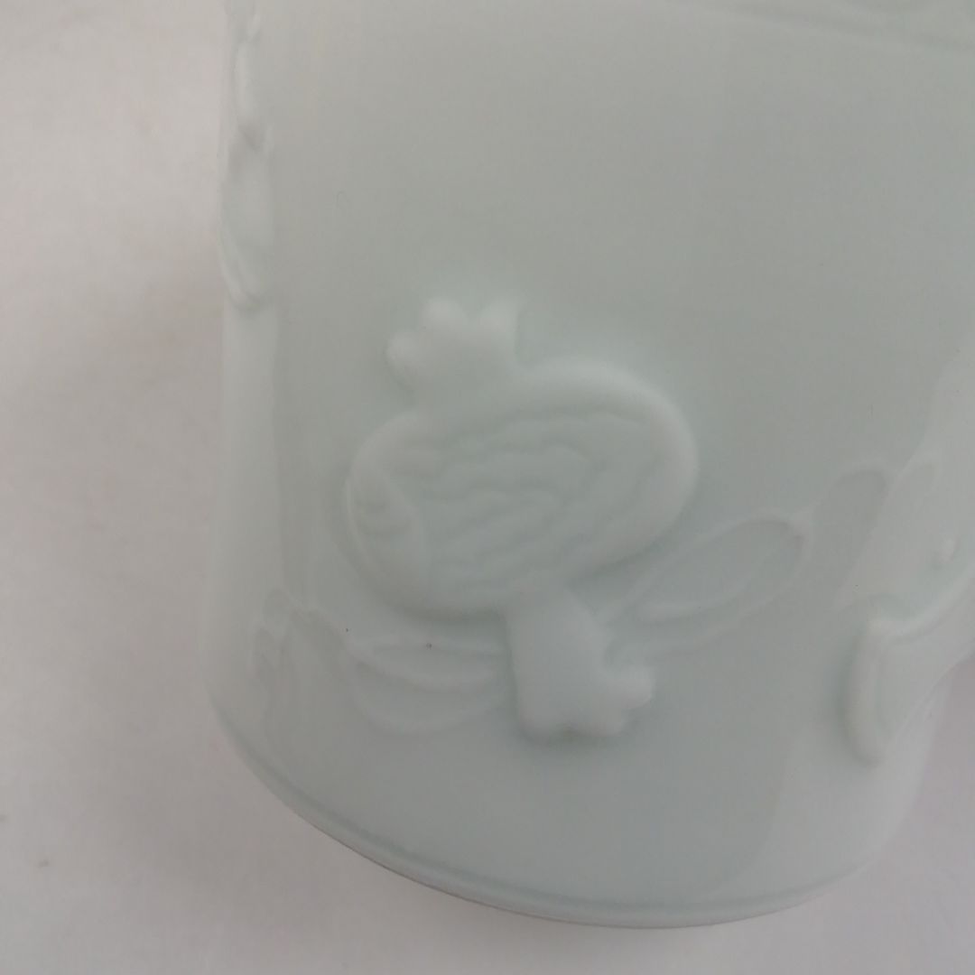 Ｗ２８５　蓋置　『平戸焼』『白磁　宝尽くし』『悦山 造』　共箱　茶道具